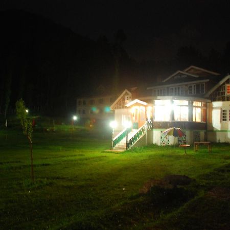 Aksa Resort Pahalgam Luaran gambar