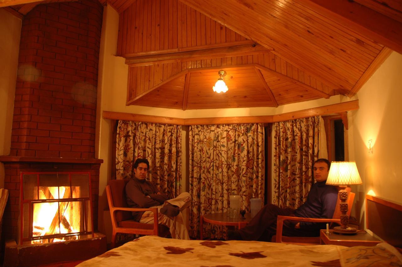 Aksa Resort Pahalgam Luaran gambar