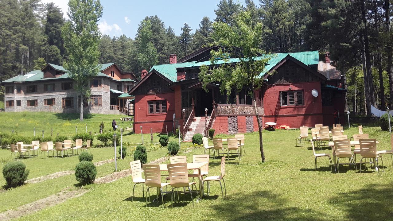 Aksa Resort Pahalgam Luaran gambar