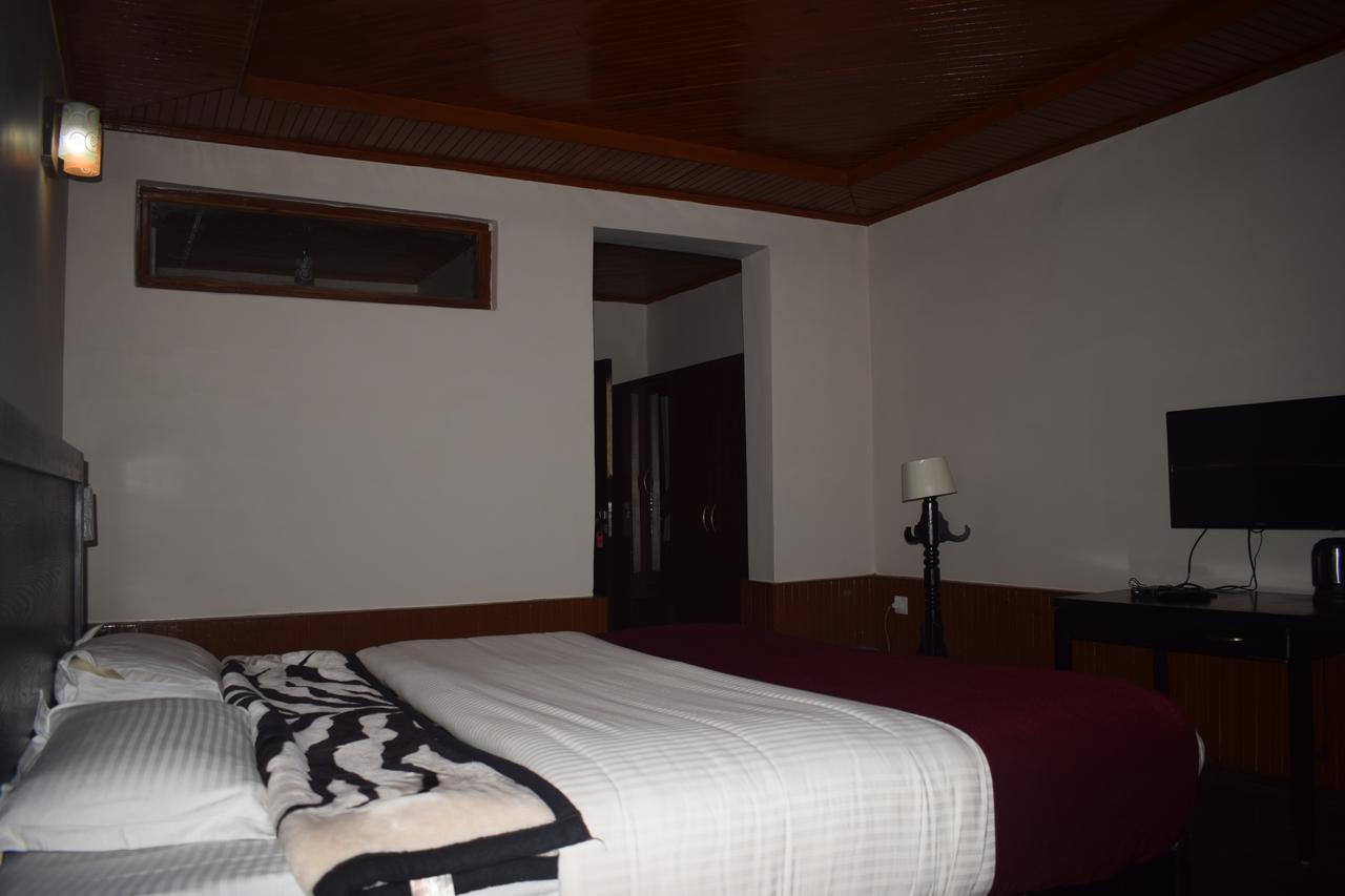 Aksa Resort Pahalgam Luaran gambar
